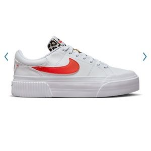 Nike Court Legacy Lift size 7.5